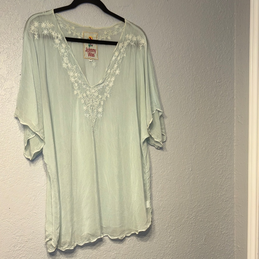 Johnny Was Mint Green Embroidered V-Neck Tunic